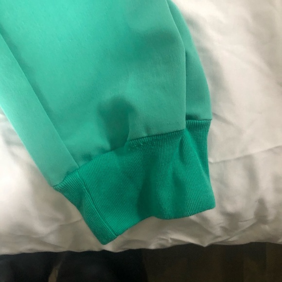 FIGS (Wearfigs) Surgical Green set - Picture 6 of 7